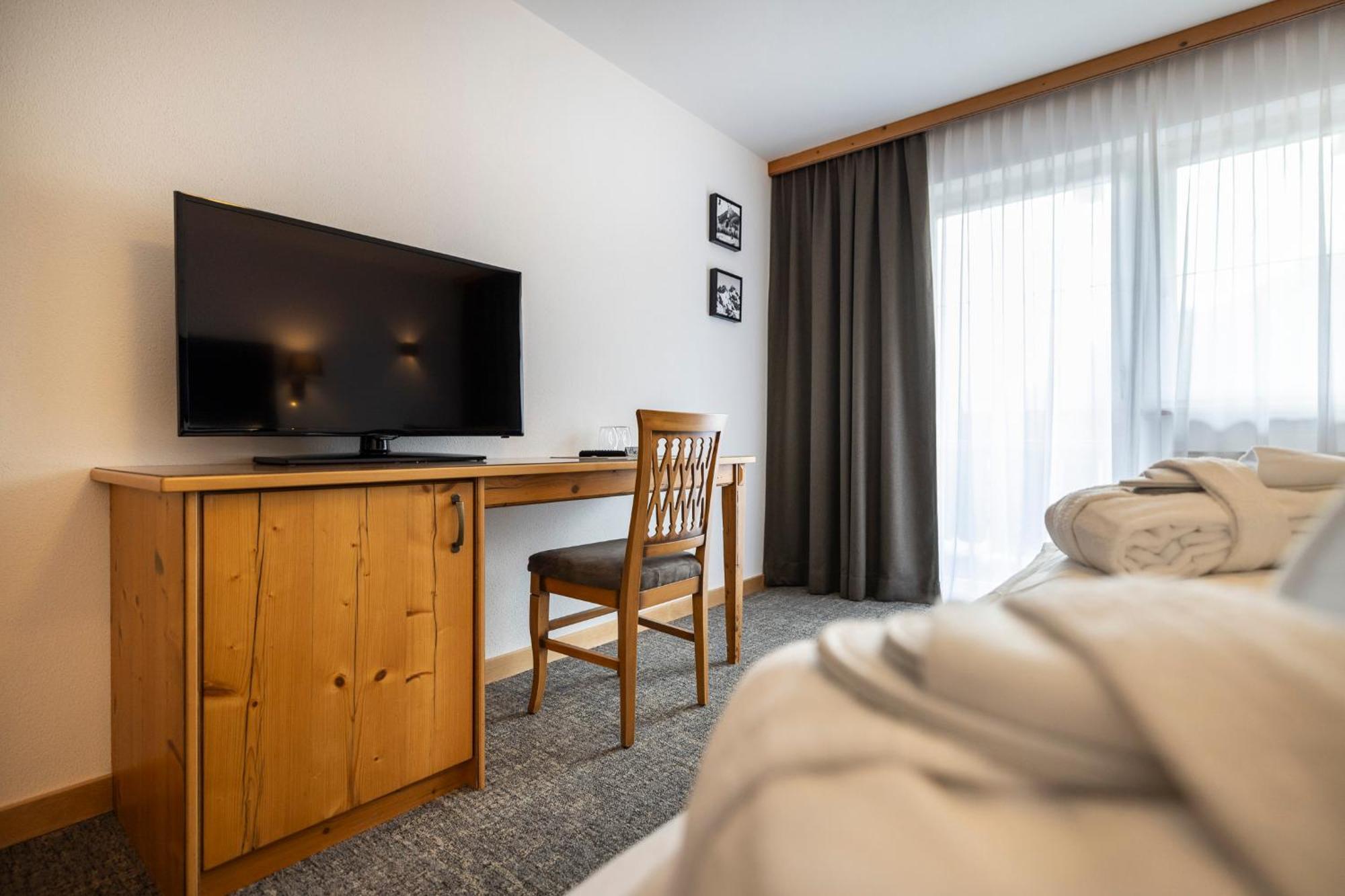 Hotel Bergzeit By Seven Flachau Habitación foto