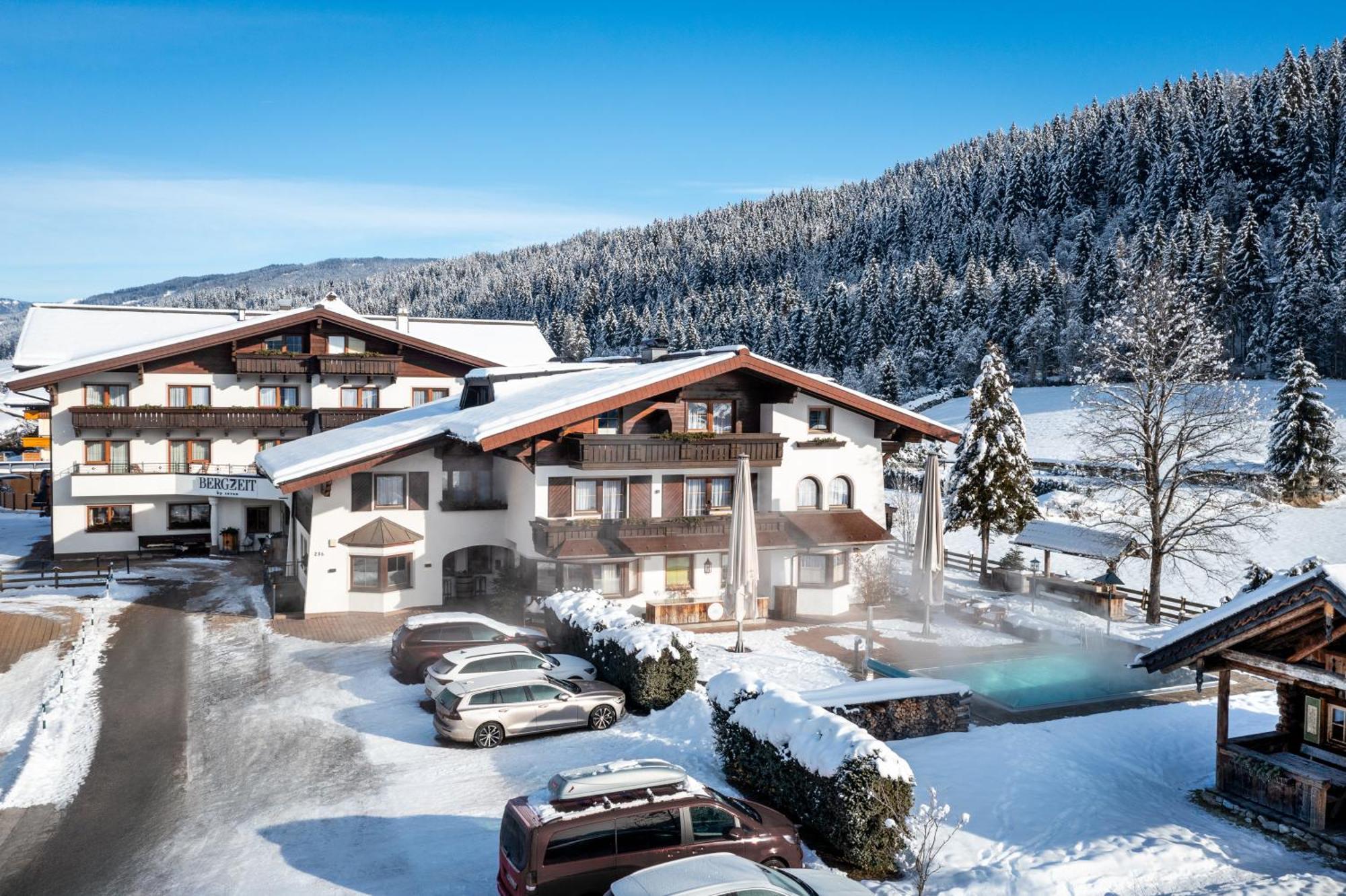 Hotel Bergzeit By Seven Flachau Exterior foto