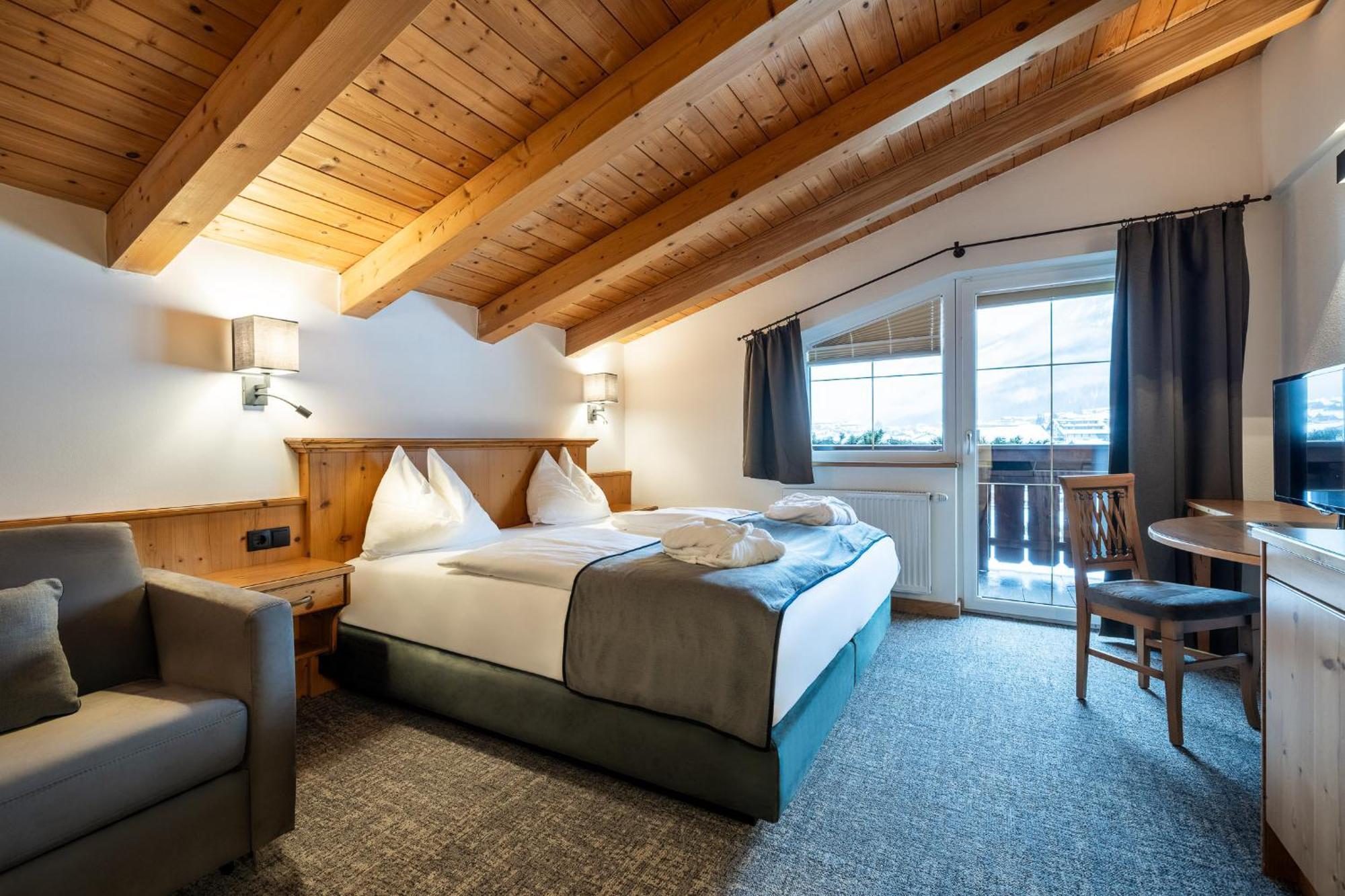 Hotel Bergzeit By Seven Flachau Habitación foto